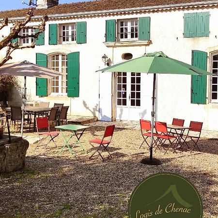 Logis De Chenac - Chambres Et Table D'Hotes Chenac Saint Seurin d'Uzet Exteriér fotografie